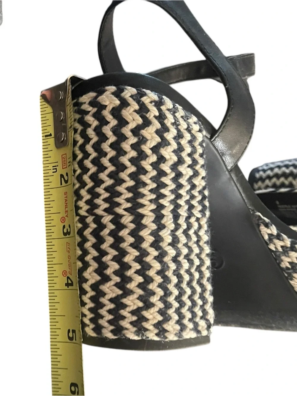 Universal Thread India Platform Heels black & white woven zigzag boho chic 9